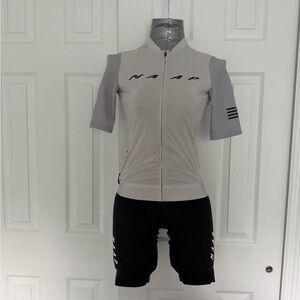 MAAP WOMENS CYCLING KIT - SMALL